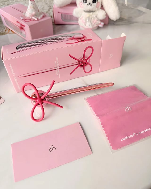Medicube × FOREVER:CHERRY 🍒  Ribbon Cherry Glass Hair Comb